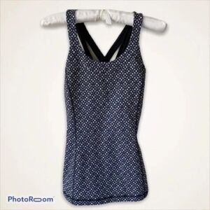 Lululemon Enhearten Tank Millie Mesh White Black Strappy Back Scoop Neck Size 6